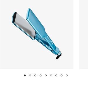 BaByliss Metallic Blue Flat Iron Hair Straightener